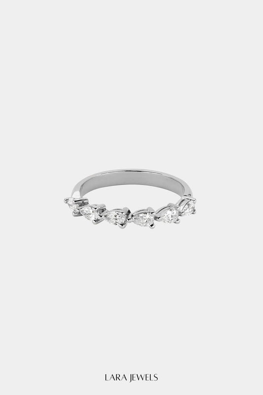 Pear Diamond Ring | 18K White Gold