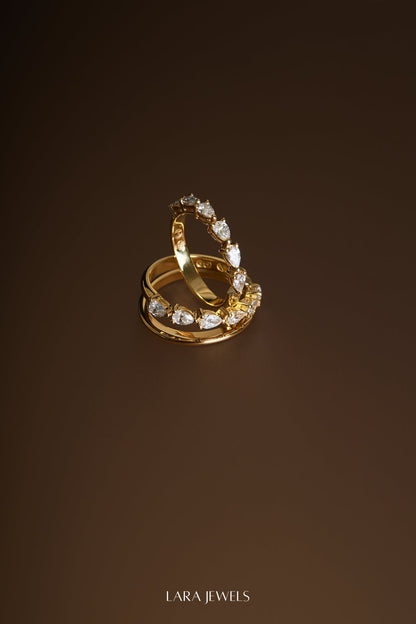 Pear Diamond Ring 18K Yellow Gold - Detail