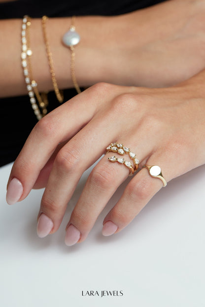 Pear Diamond Ring 18K Yellow Gold - Detail