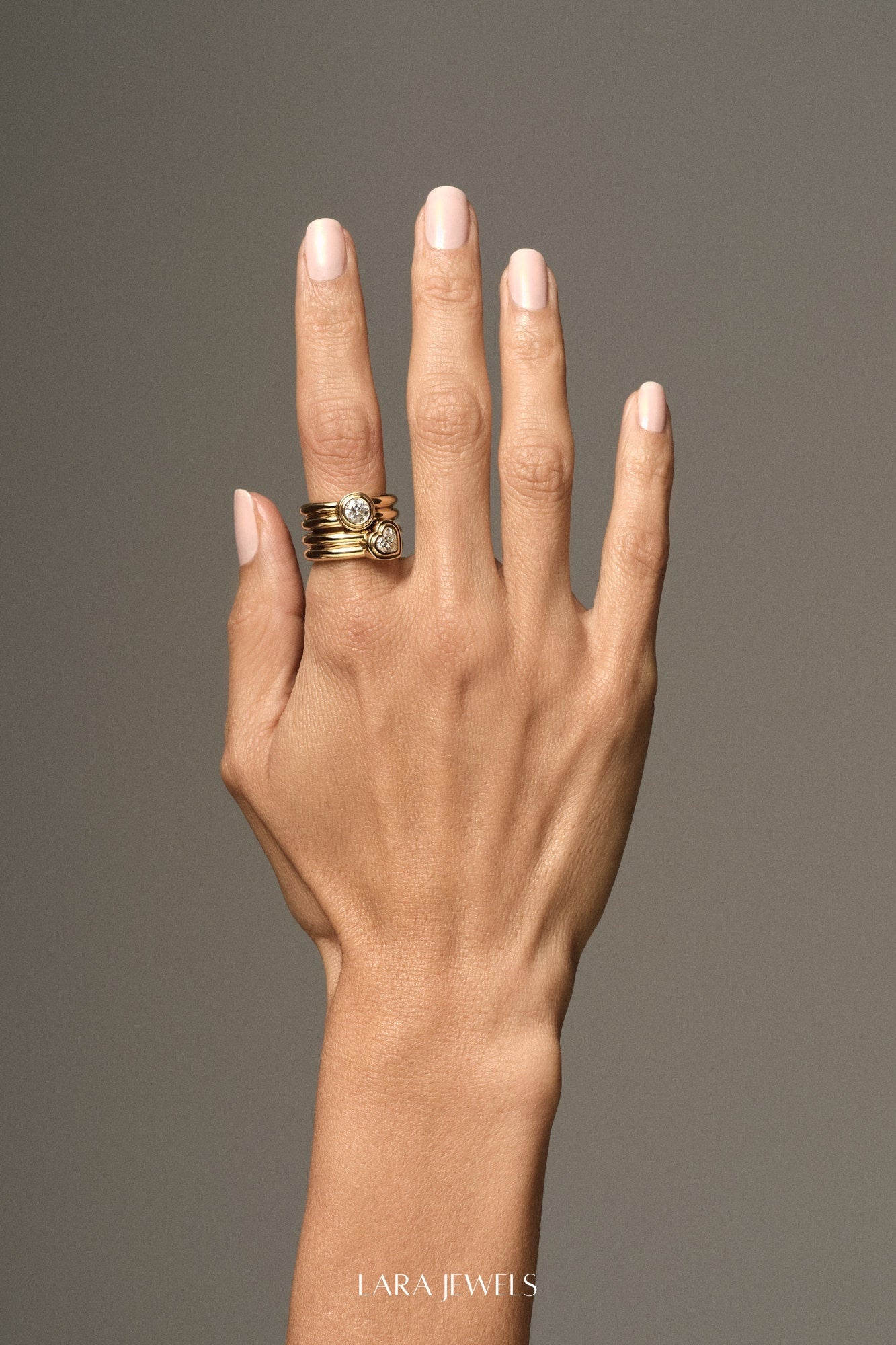 Roma Round Diamond Ring 18K Yellow Gold - Detail