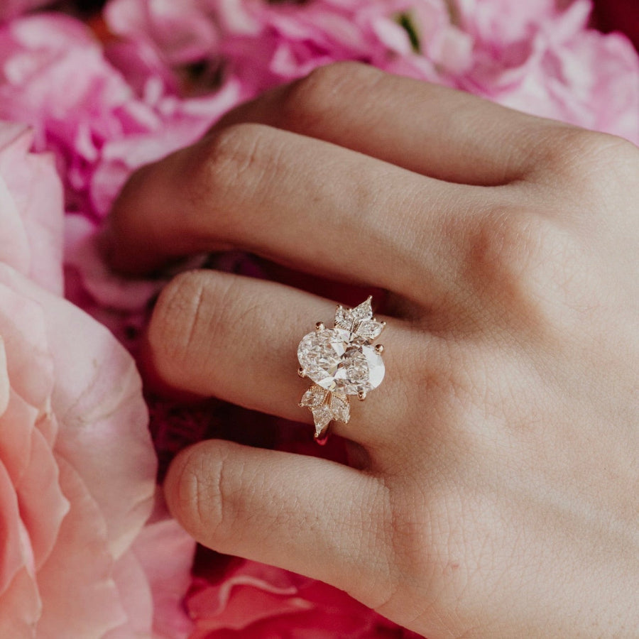 The Lantana Oval Ring