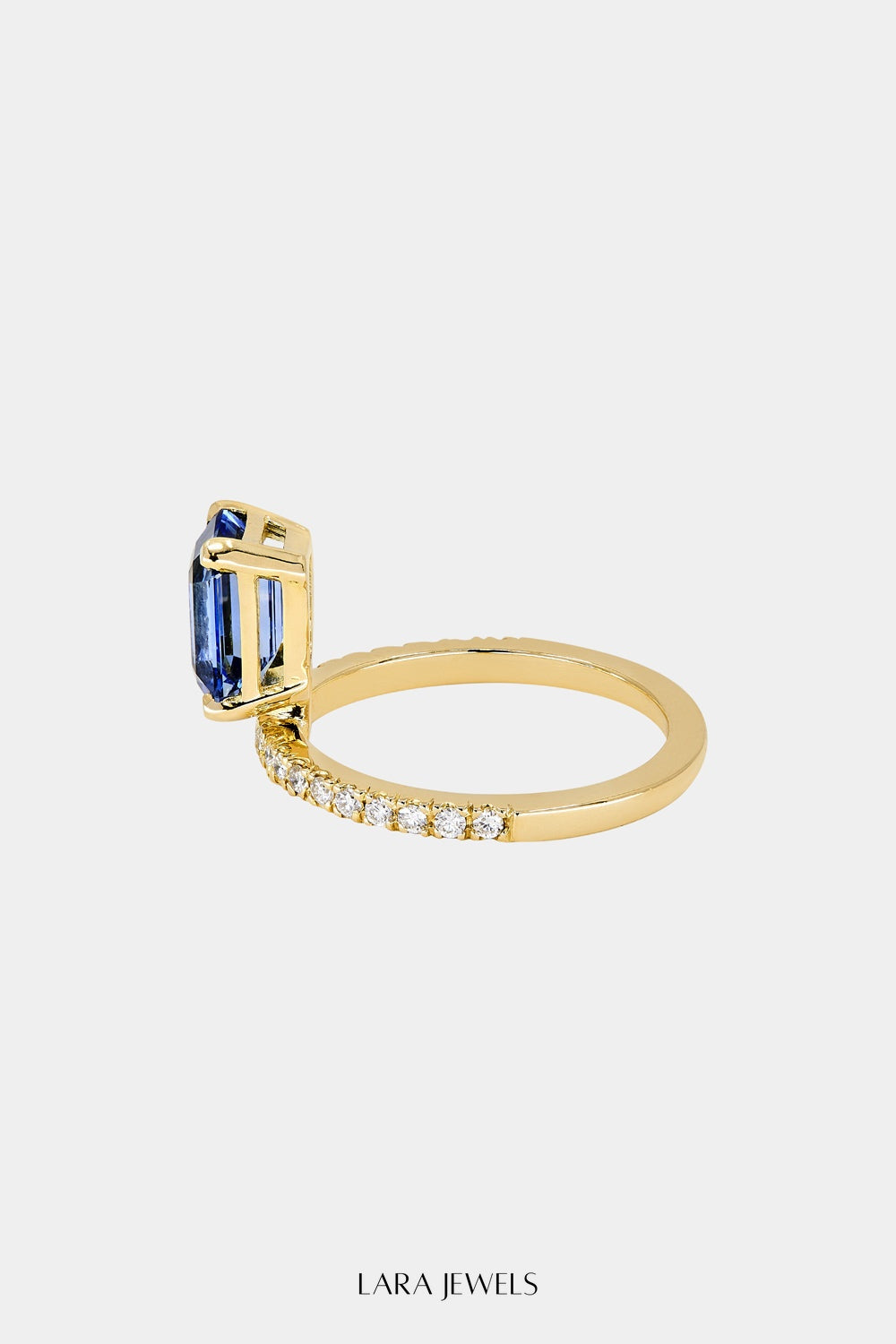 Sapphire Harley Ring 18K Gold - Detail