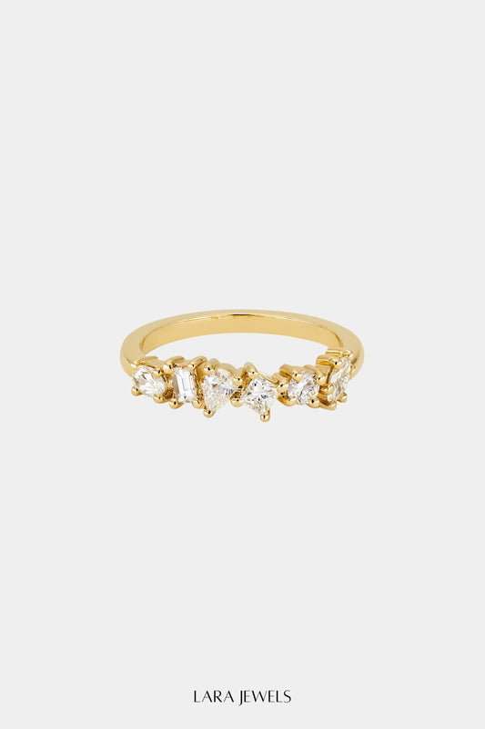 Scattered Diamond Ring 18K Yellow Gold - Front view