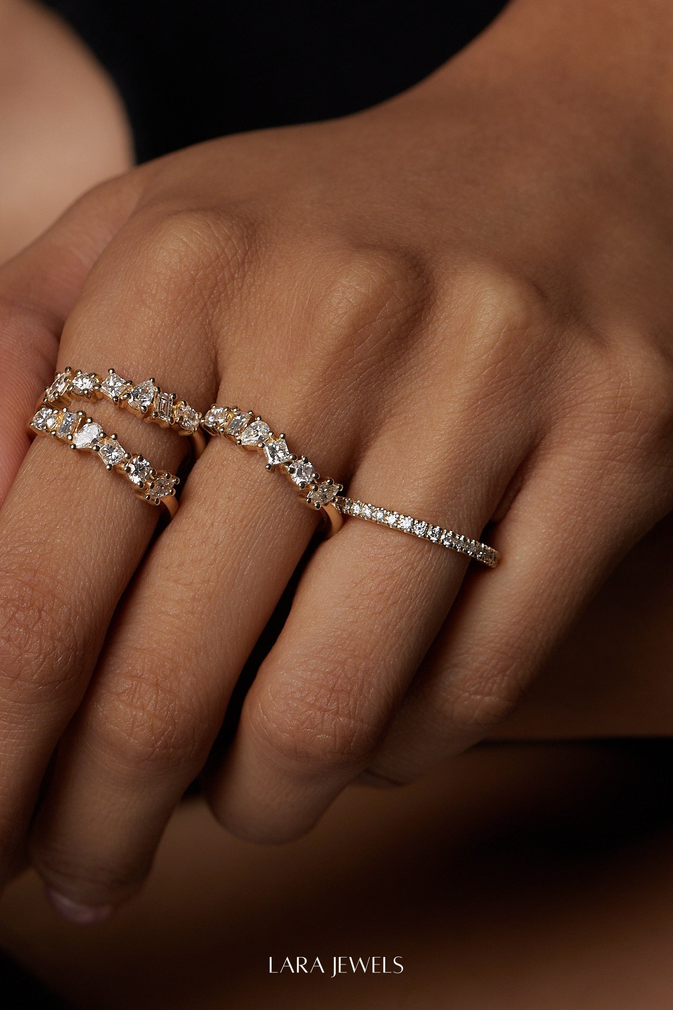 Scattered Diamond Ring 18K Yellow Gold - Detail view