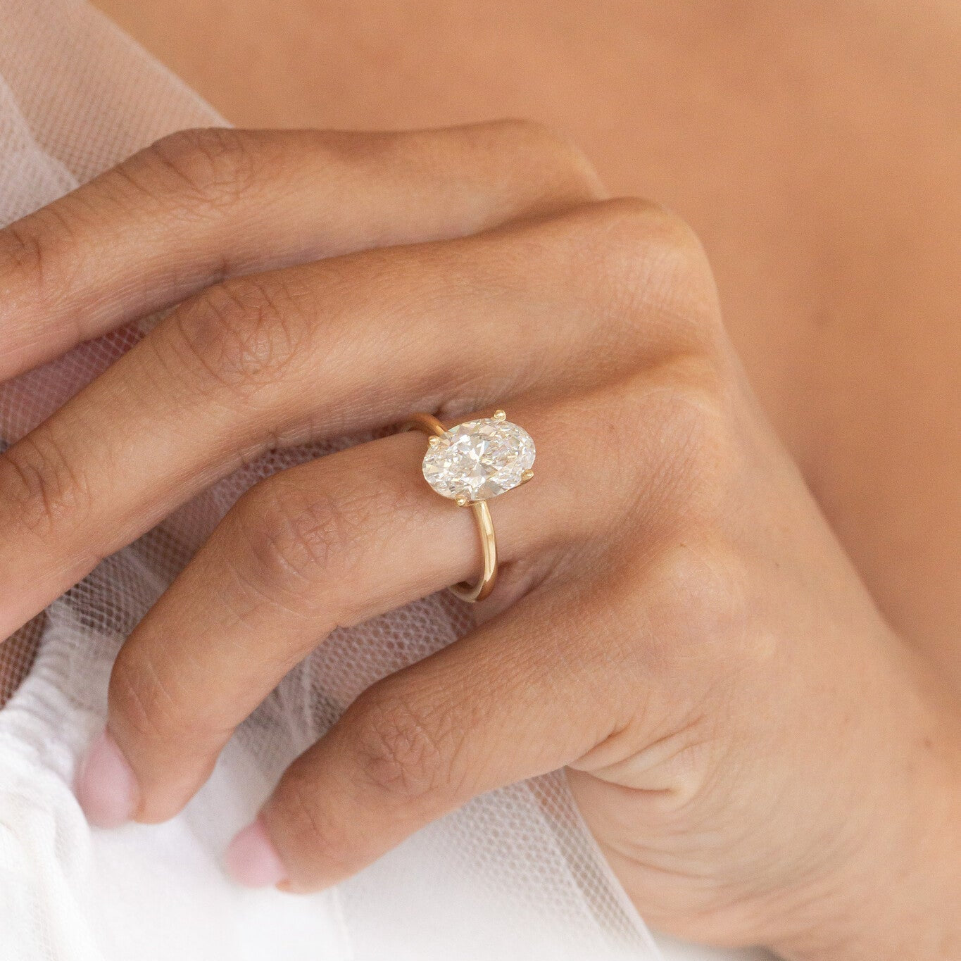 The Maeve Oval Solitaire