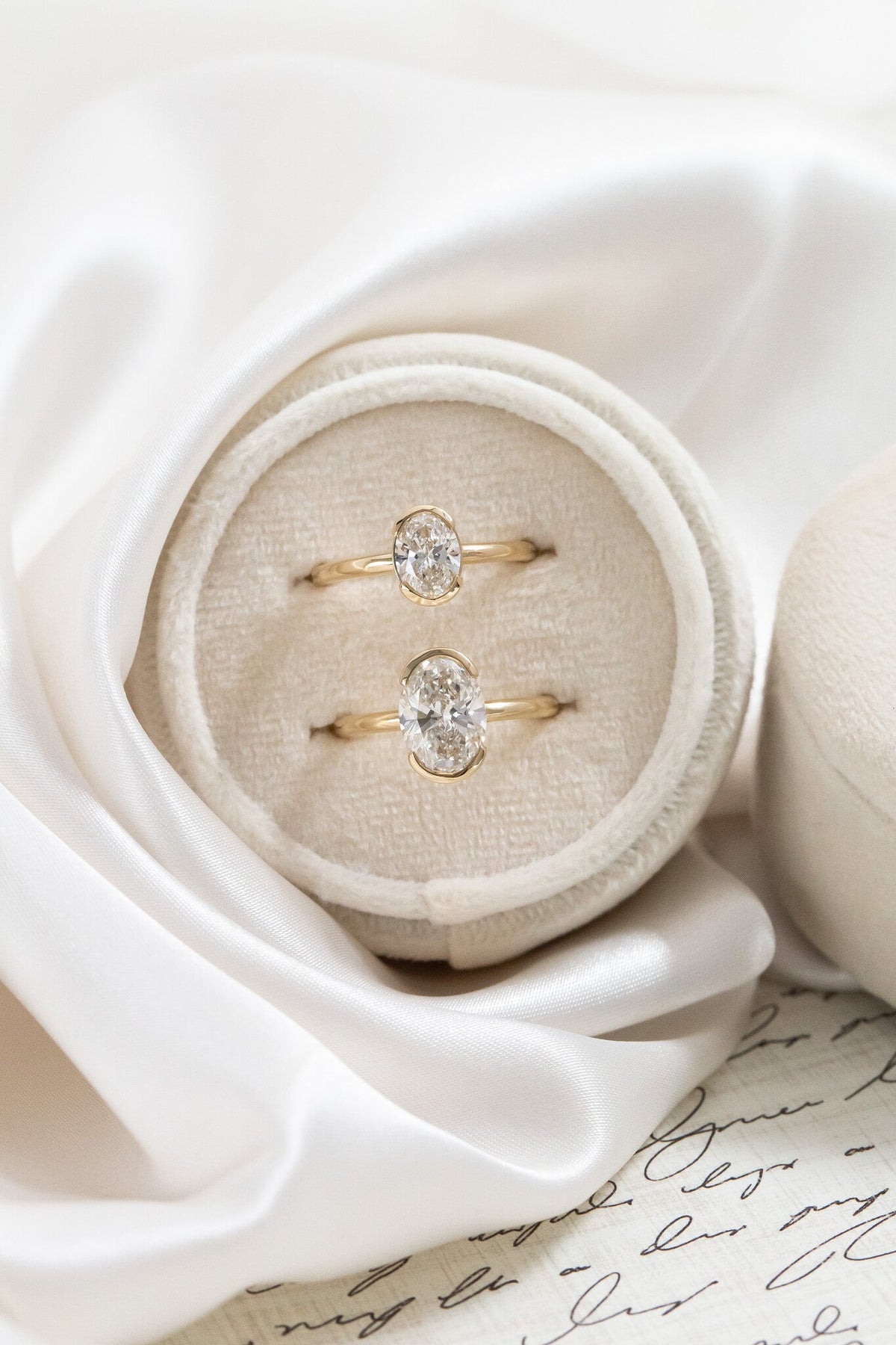 The Zadie Oval Solitaire