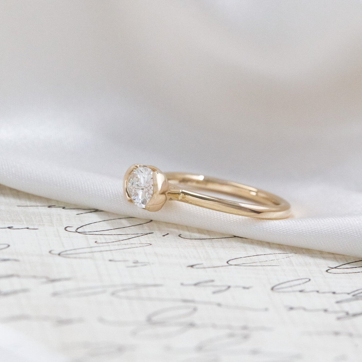The Austen Oval Solitaire
