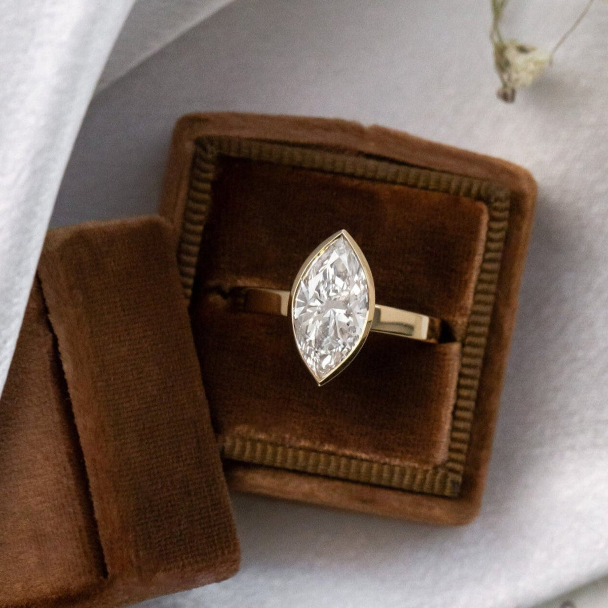 The Elena Marquise Solitaire