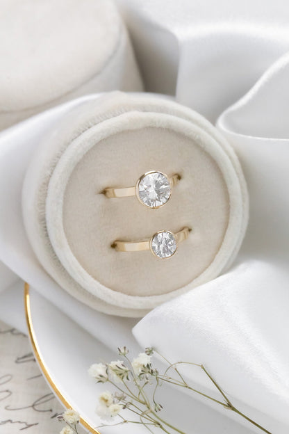 The Elena Round Solitaire