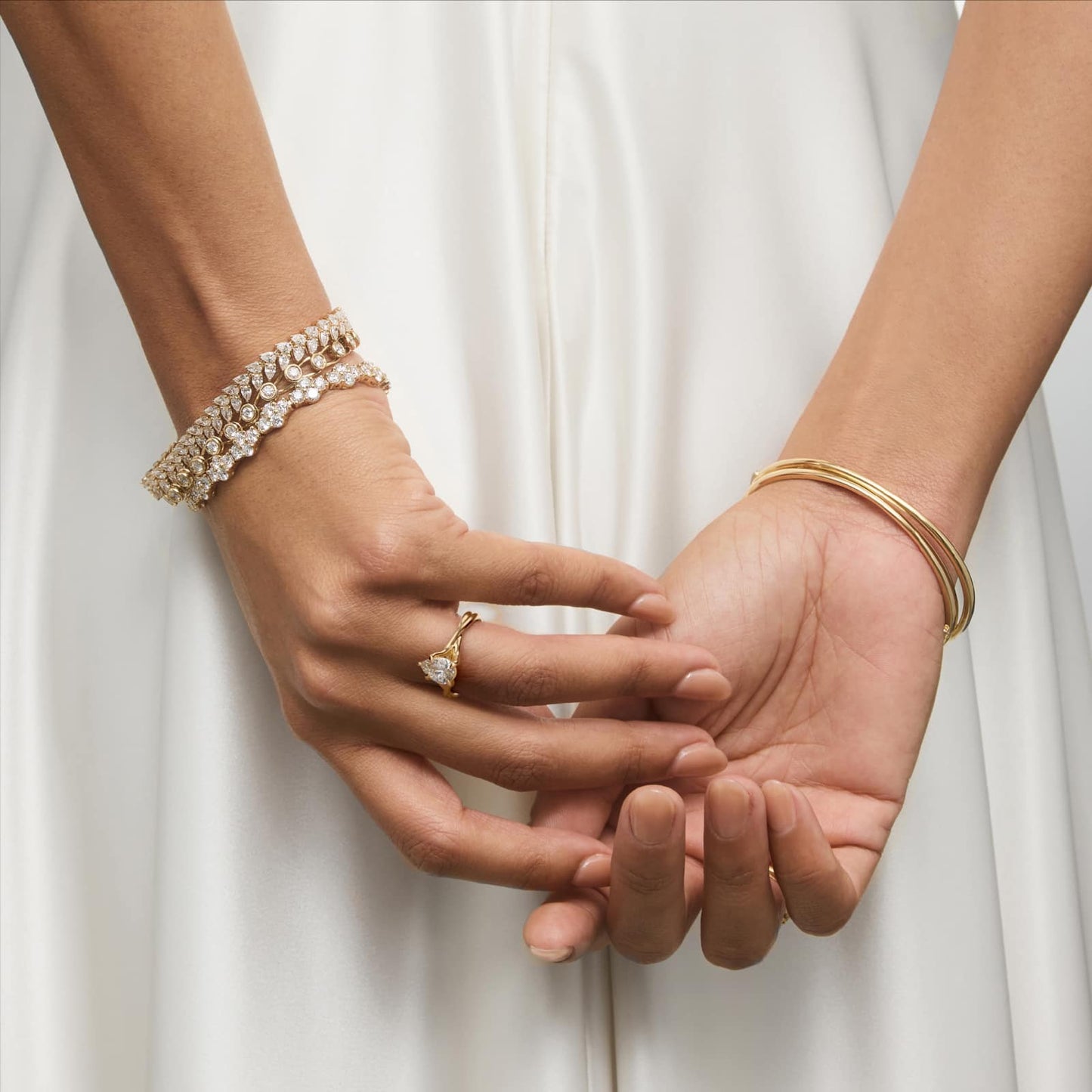 Twisted Shank Contemporary Solitaire Engagement Ring In 18k Yellow Gold By James Allen - Pear Center