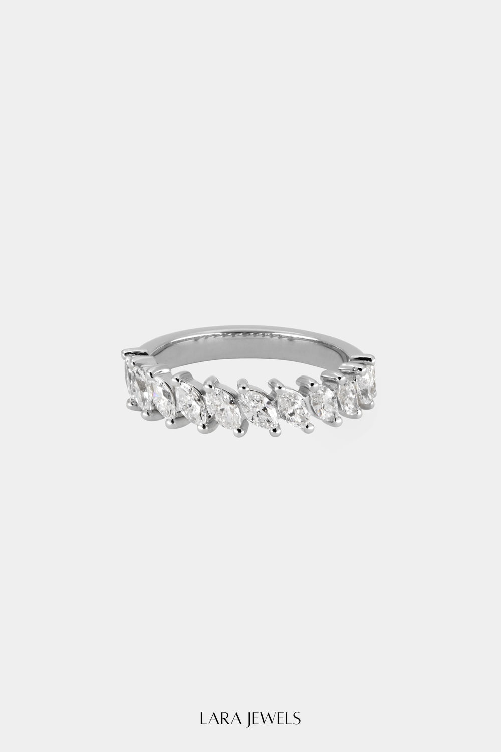 Violet Diamond Ring 18K White Gold - Front view