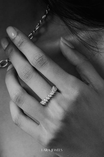 Violet Diamond Ring 18K White Gold - Detail view