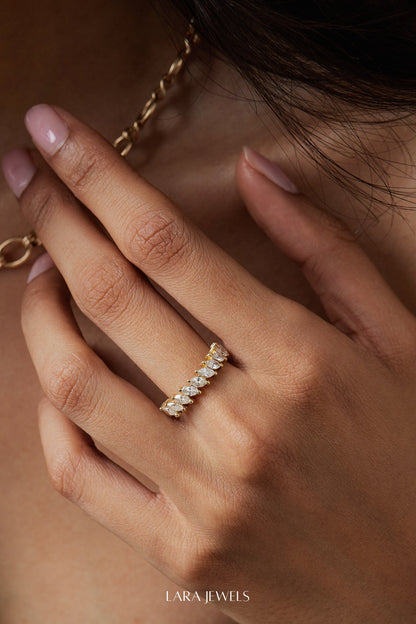 Violet Diamond Ring 18K Yellow Gold - Side view