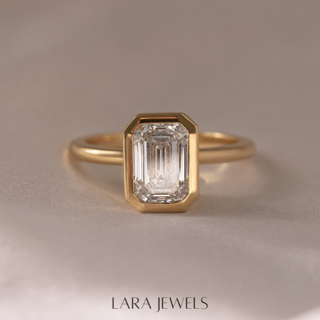 1.0-3.0 CT Emerald  Lab Grown Diamond Bezel Style Engagement Ring