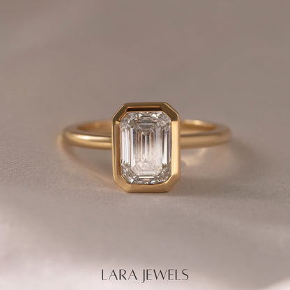 1.0-3.0 CT Emerald  Lab Grown Diamond Bezel Style Engagement Ring