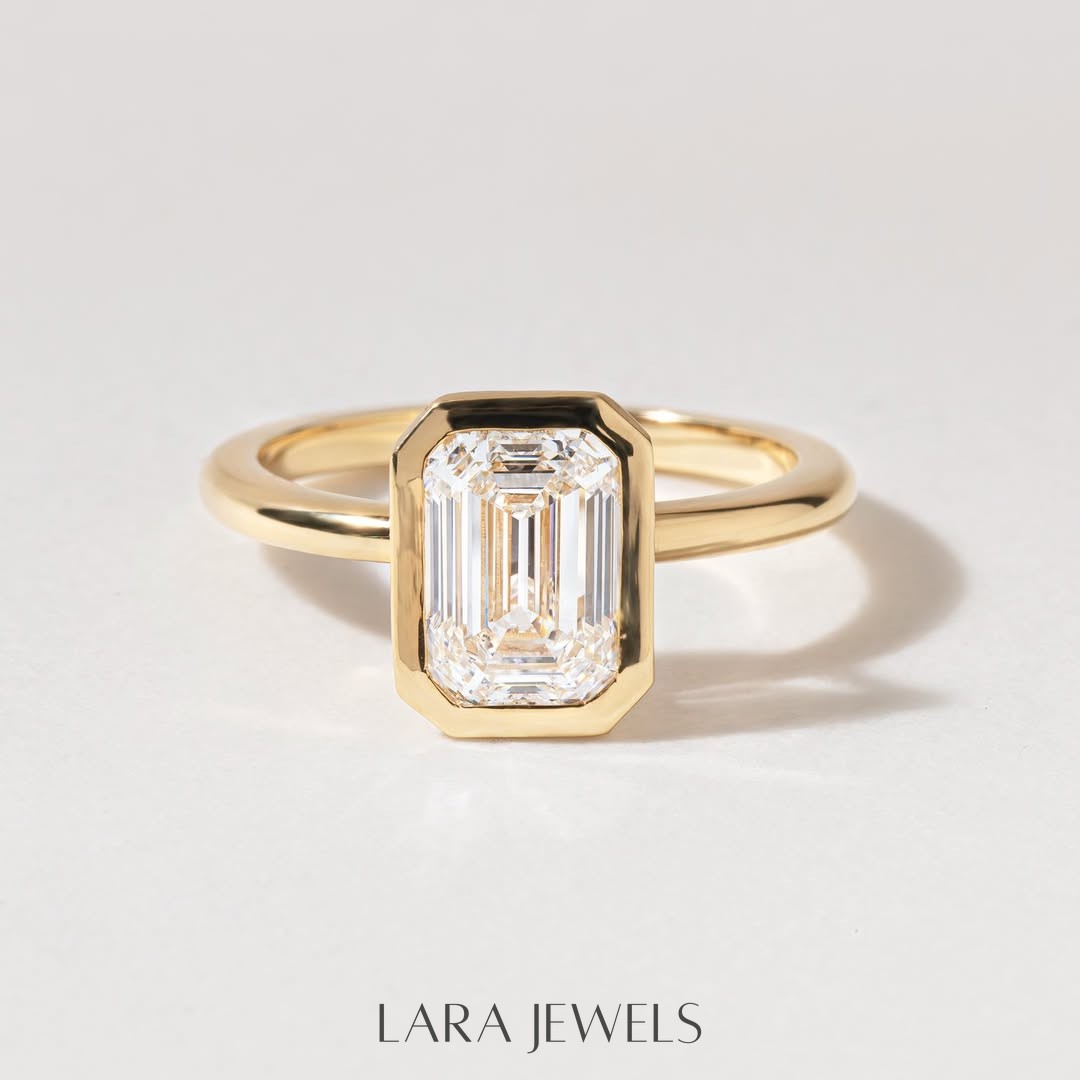1.0-3.0 CT Emerald  Lab Grown Diamond Bezel Style Engagement Ring