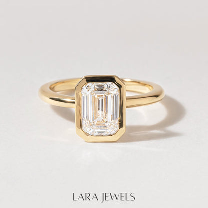 1.0-3.0 CT Emerald  Lab Grown Diamond Bezel Style Engagement Ring