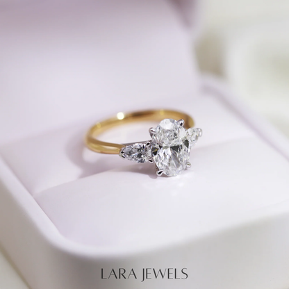 1.0-3.0 CT Oval Lab Grown  Diamond Three Stone Engagement Ring
