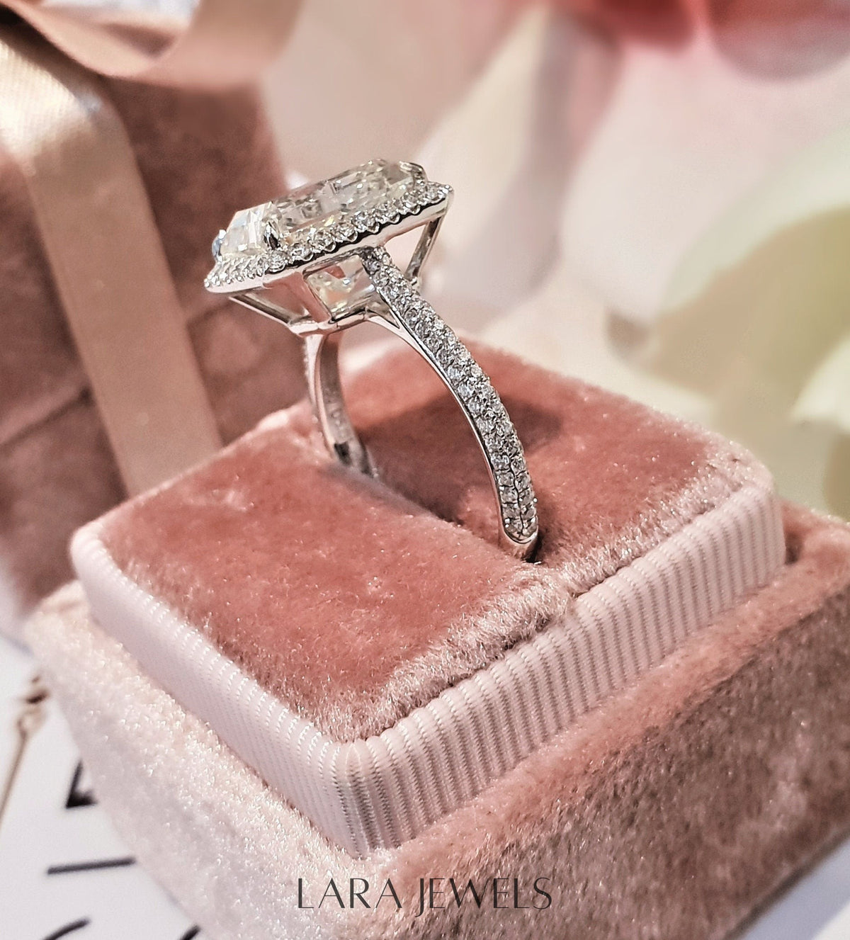 1.0-3.0 CT Radiant Lab Grown Diamond Halo Engagement Ring