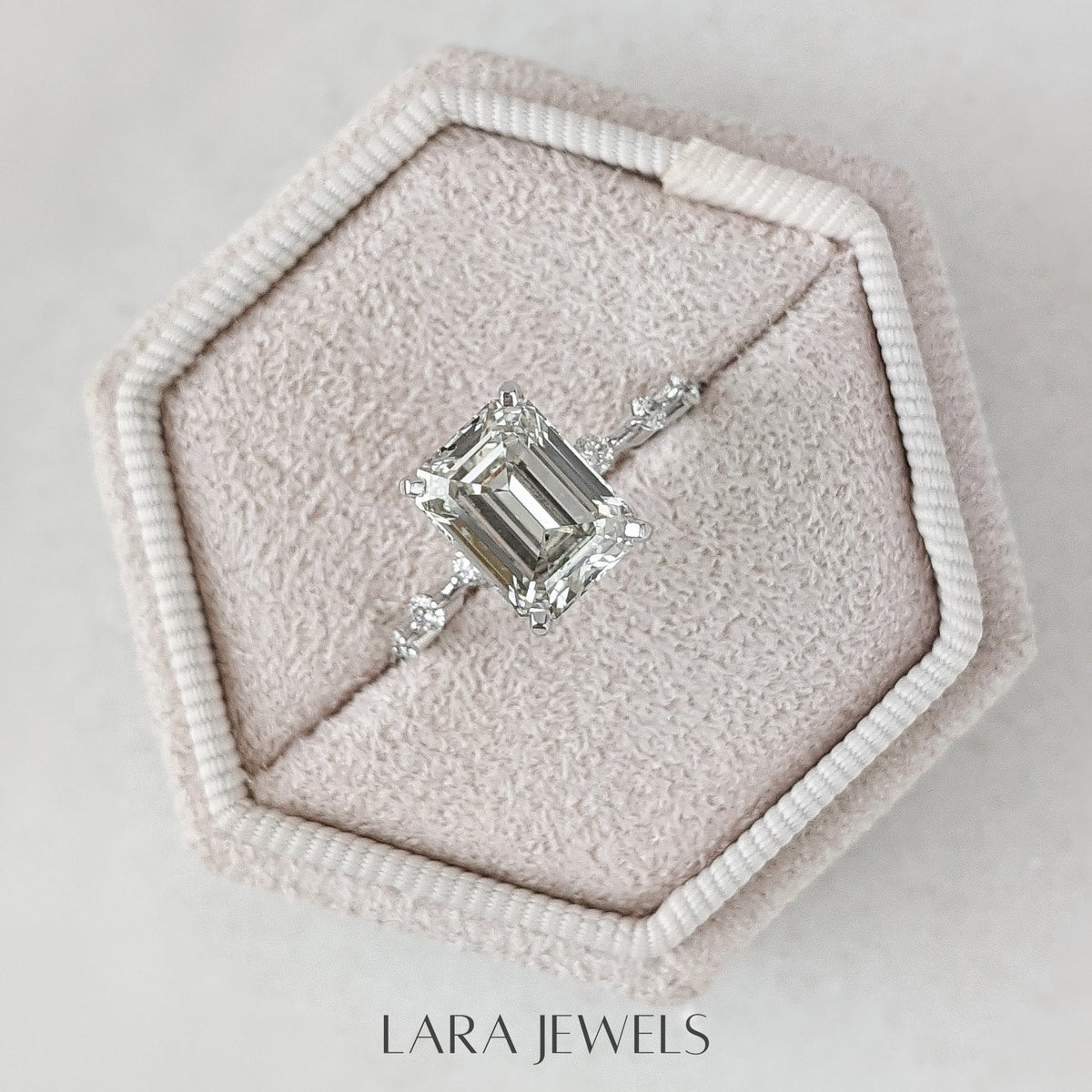 1.50-3.20 CT Emerald Lab Grown Diamond Dainty Engagement Ring