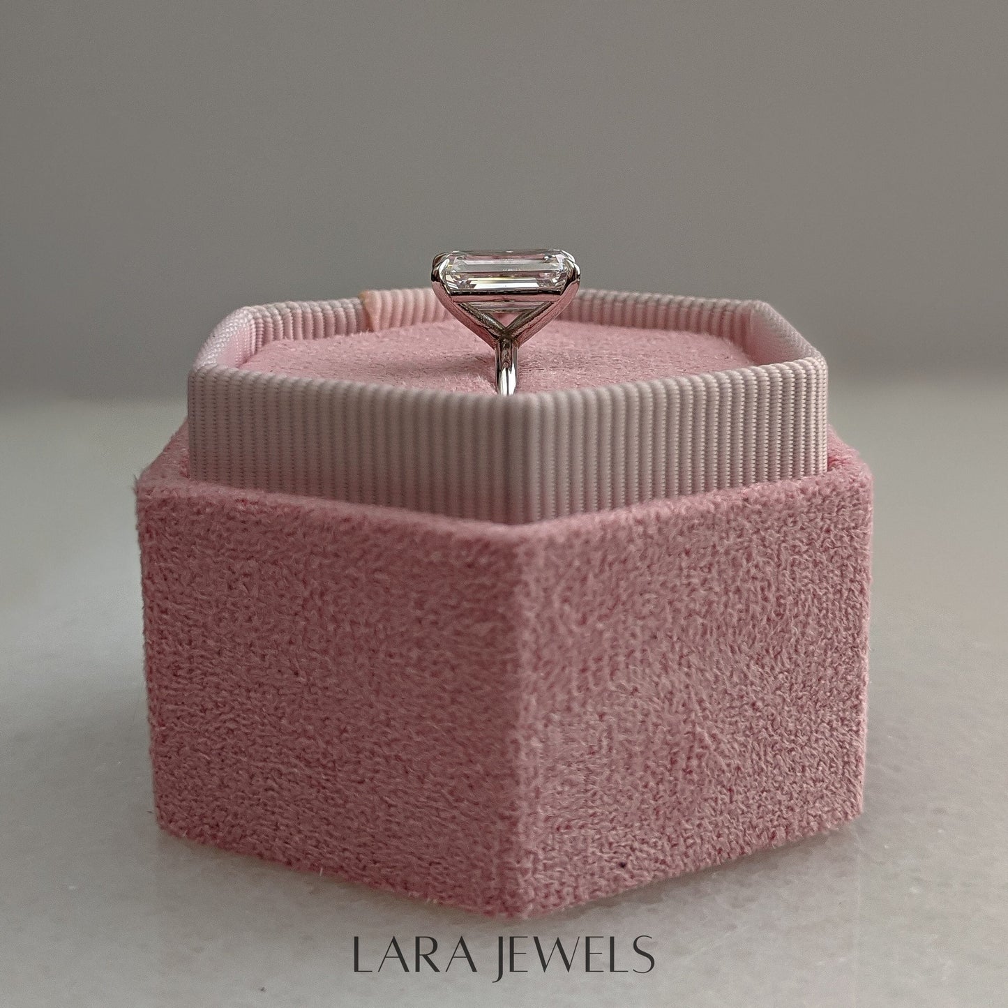 1.50-3.50 CT Emerald Lab Grown Diamond Solitaire Engagement Ring