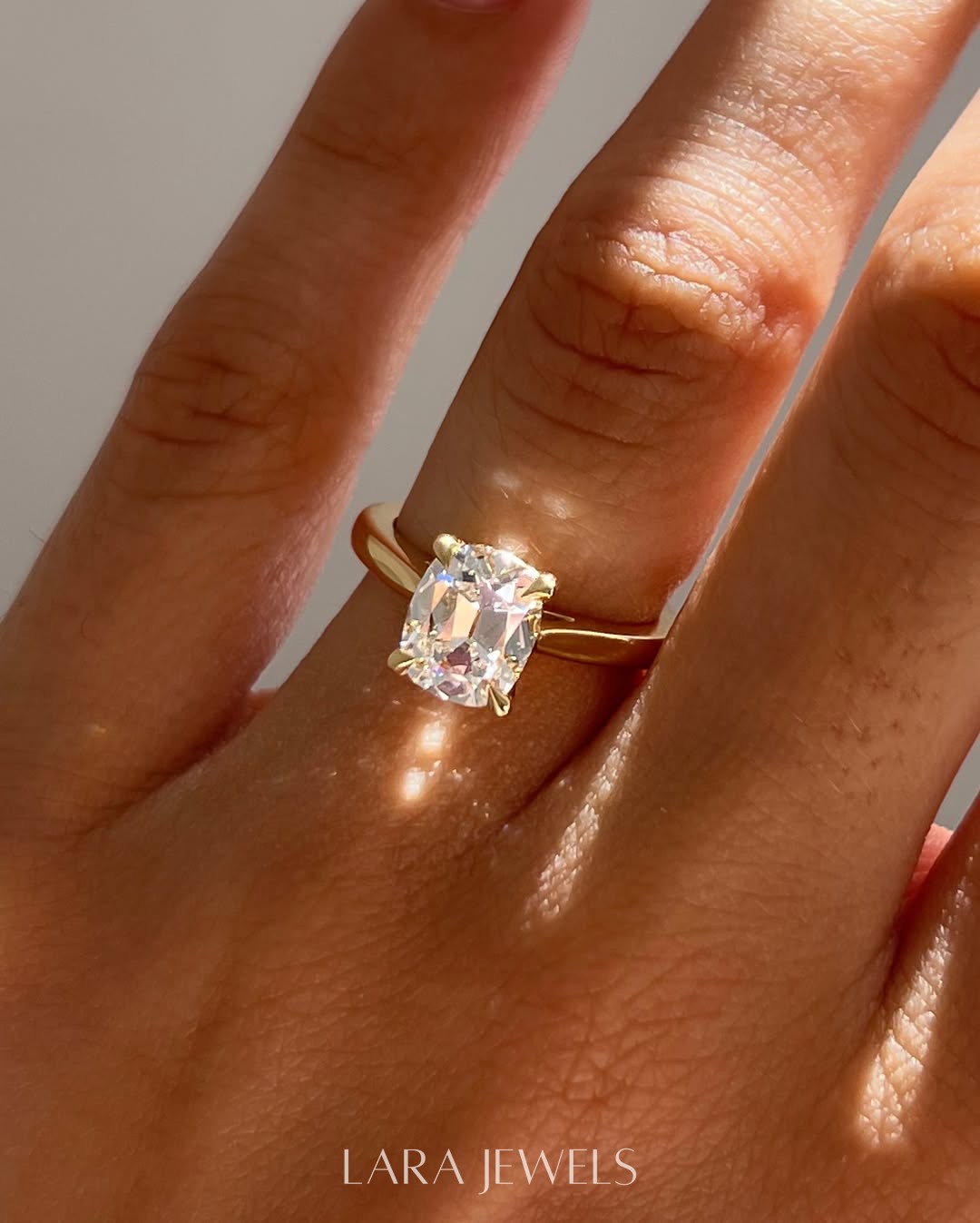 1.0-3.50 CT Cushion Lab Grown Diamond Solitaire Engagement Ring